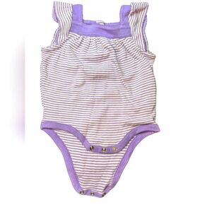 🟥3/15$ Cute body. Gap 3-6 m